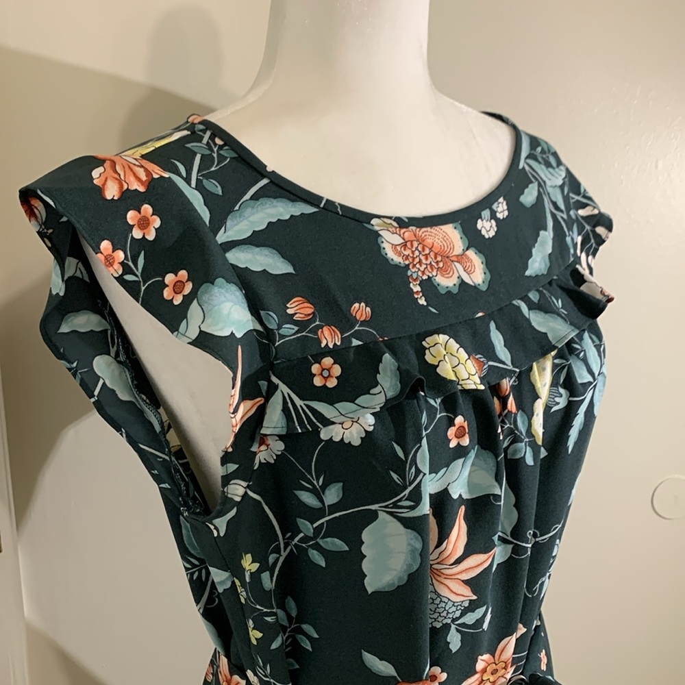 LOFT dress - Picture 2 of 6